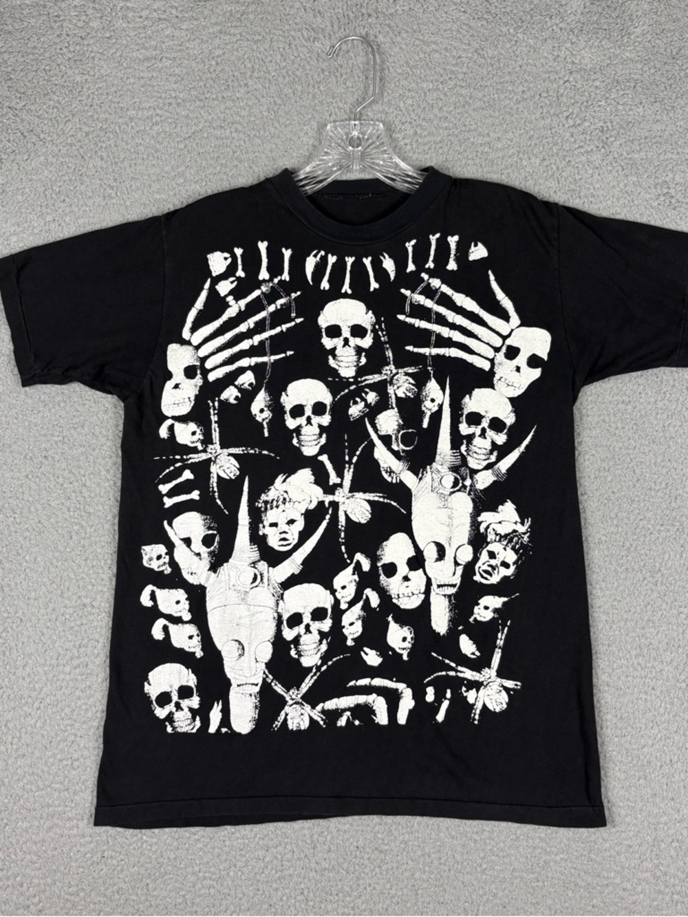 Vintage The London Dungeon T-shirt Adult Small Black I Survived Skeleton